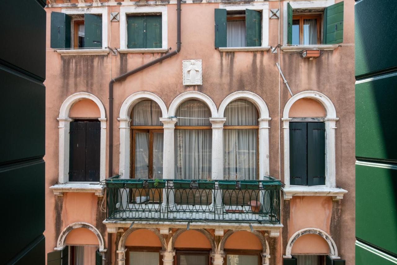 San Polo Canal View Apartments By Wonderful Italy Venedig Exterior foto